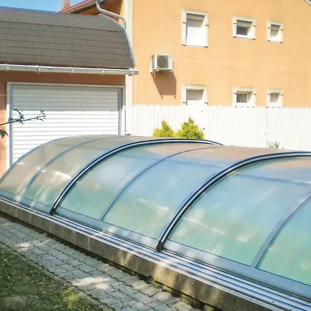 Apartment Nice In W/ Outdoor Swimming Pool, Outdoor Swimming Pool And 2 Bedrooms
