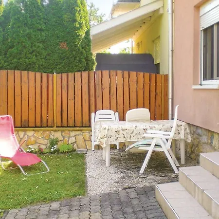 Nice In W/ Outdoor Swimming Pool, Outdoor Swimming Pool And 2 Bedrooms Apartment *