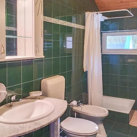 Nice In W/ Outdoor Swimming Pool, Outdoor Swimming Pool And 2 Bedrooms Apartment *