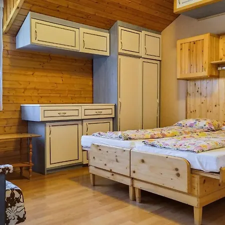 Nice In W/ Outdoor Swimming Pool, Outdoor Swimming Pool And 2 Bedrooms Zamardi